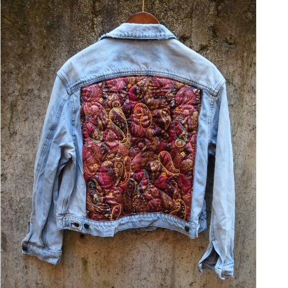 Free People Light Wash Denim Jacket with Paisley Quilted Back Patch – Size S - Picture 3 of 3